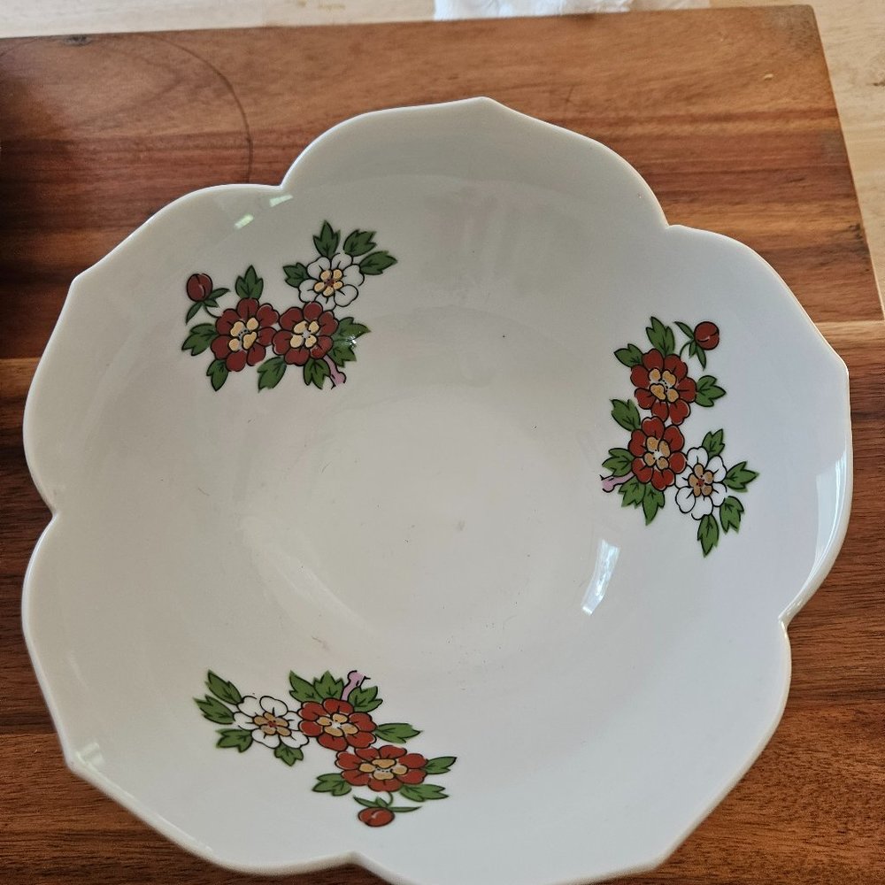 antique Japanese Japan Imari porcelain center vintage bowl